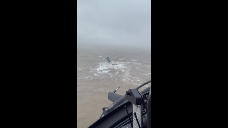 工程船受颱風破壞及沉沒